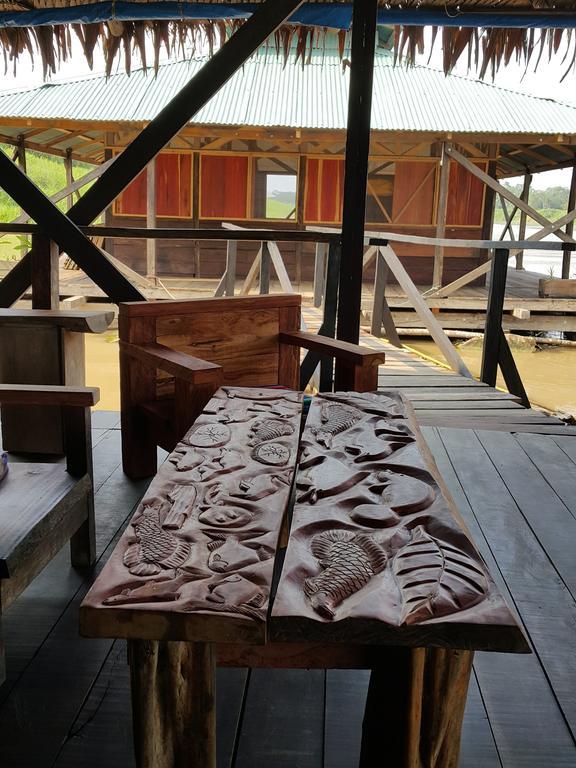 Cabana Flotante Kurupira Leticia Kamer foto