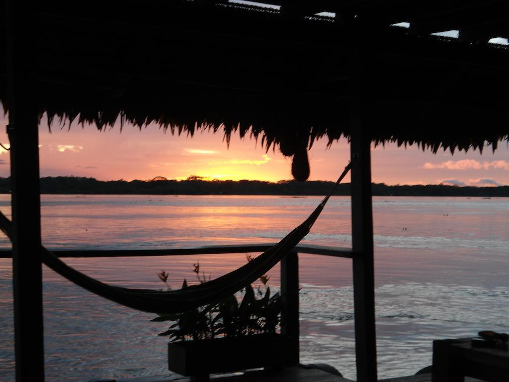 Cabana Flotante Kurupira Leticia Buitenkant foto